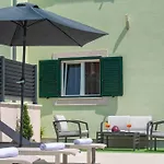 Villa Sorelle With A Swimming Pool Kastel Stari