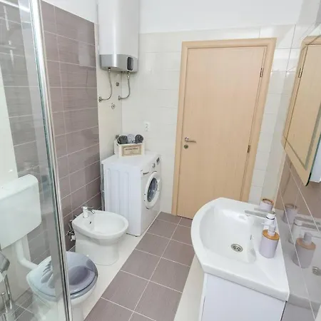 Sorelle With A Swimming Pool Villa Kastel Stari